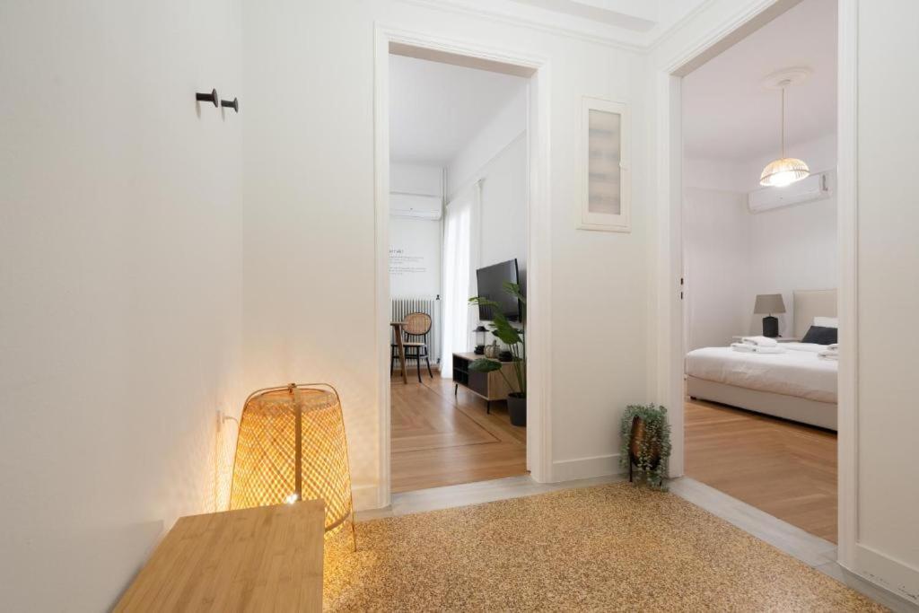 Vibrant Urban Getaway: Modern 1-Bedroom Near Bars, Parks, And Metro Aten Exteriör bild