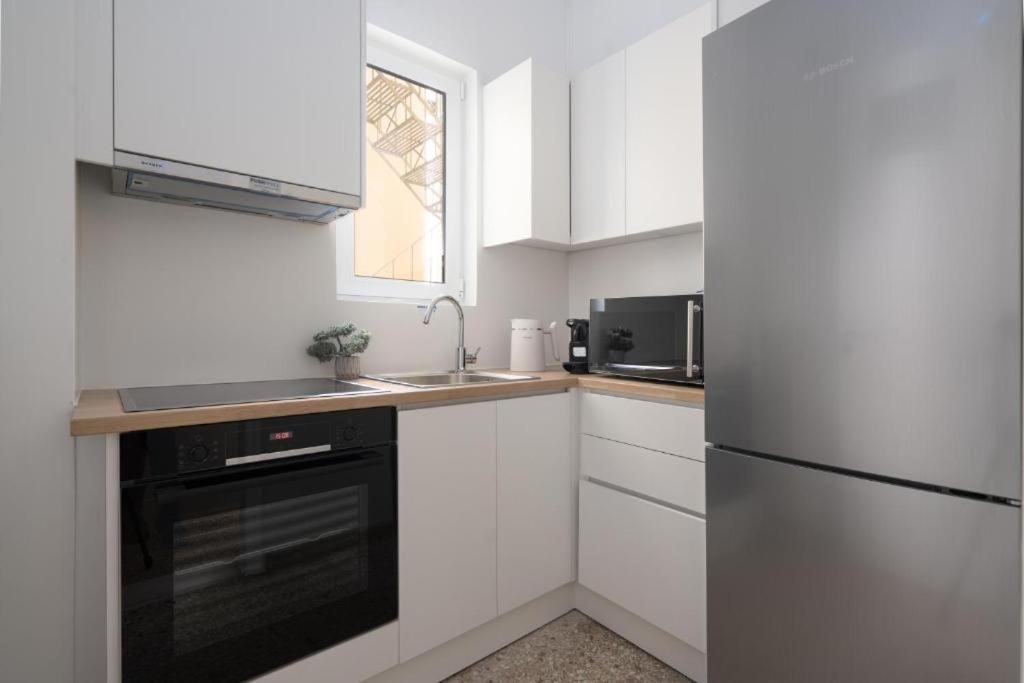 Vibrant Urban Getaway: Modern 1-Bedroom Near Bars, Parks, And Metro Aten Exteriör bild