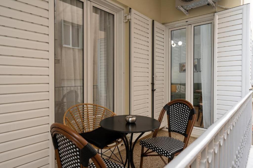 Vibrant Urban Getaway: Modern 1-Bedroom Near Bars, Parks, And Metro Aten Exteriör bild